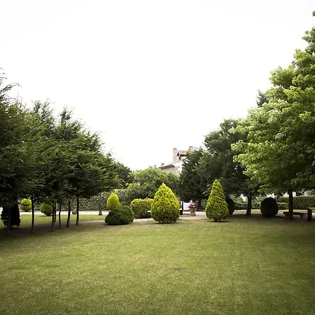 Palacio De La Pena Cantabria Ajo