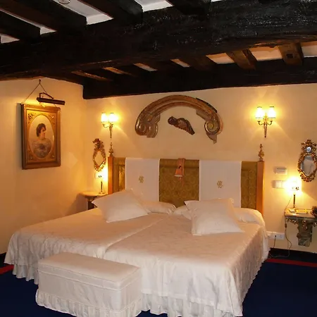 Palacio De La Pena Cantabria