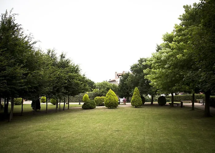 Palacio De La Pena Cantabria Ajo