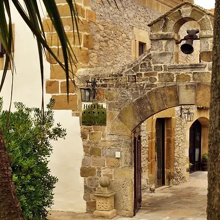 Palacio De La Pena Cantabria Ajo